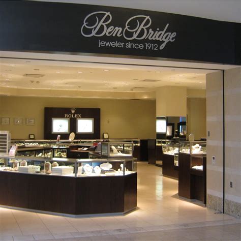 ‭Ben Bridge Jeweler‬ in 6600 Topanga Canyon Boulevard .